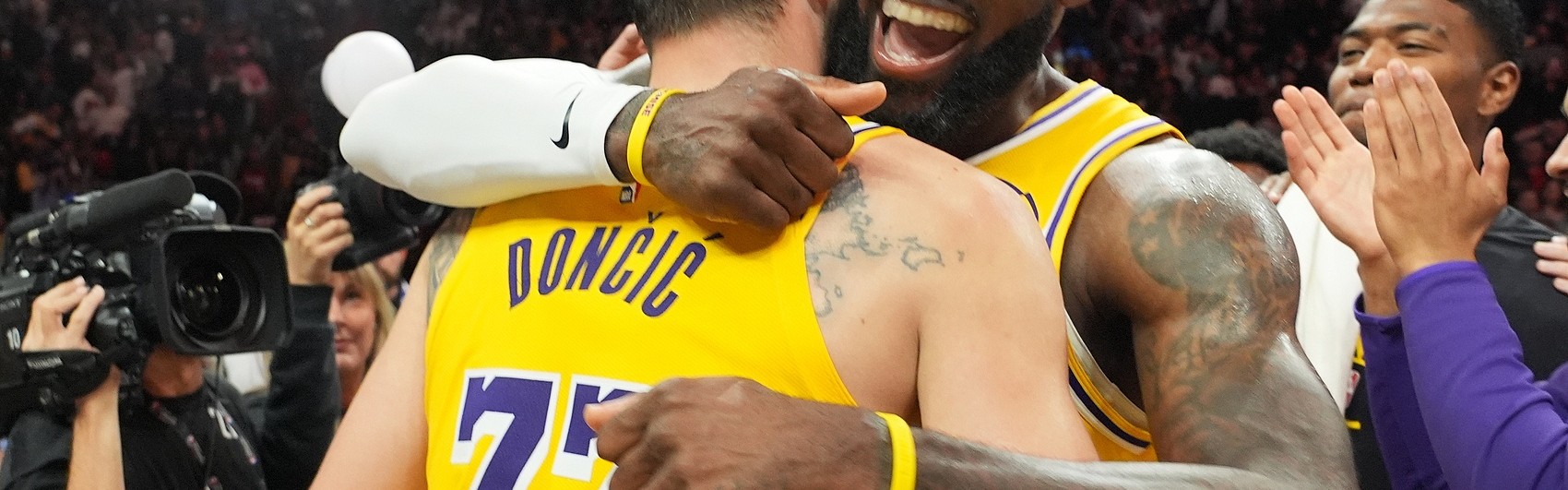 蓝鲸体育官网-4连胜&amp;赛季50胜！湖人最后6场赛程：3主3客 两战雷霆 客战勇侠