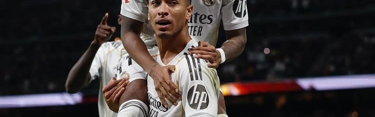 蓝鲸体育APP-贝林厄姆社媒晒两人庆祝合照祝福罗德里戈：生日快乐，我的男孩！