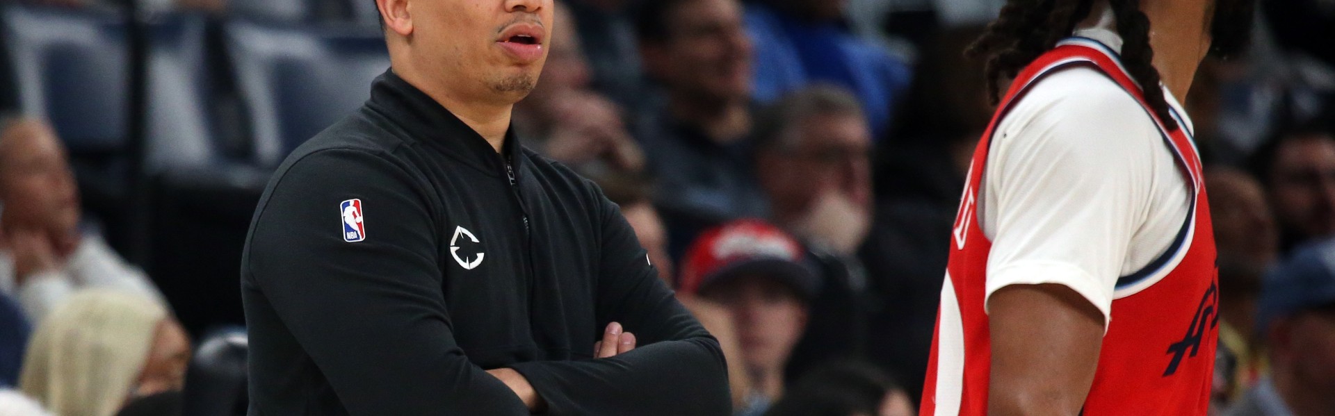 蓝鲸体育下载-上不去下不来！快船正式无缘前六 携手开拓者、勇士锁定附加赛